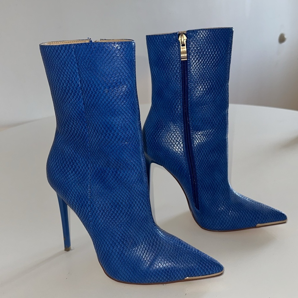 Blue boots - Picture 3 of 4
